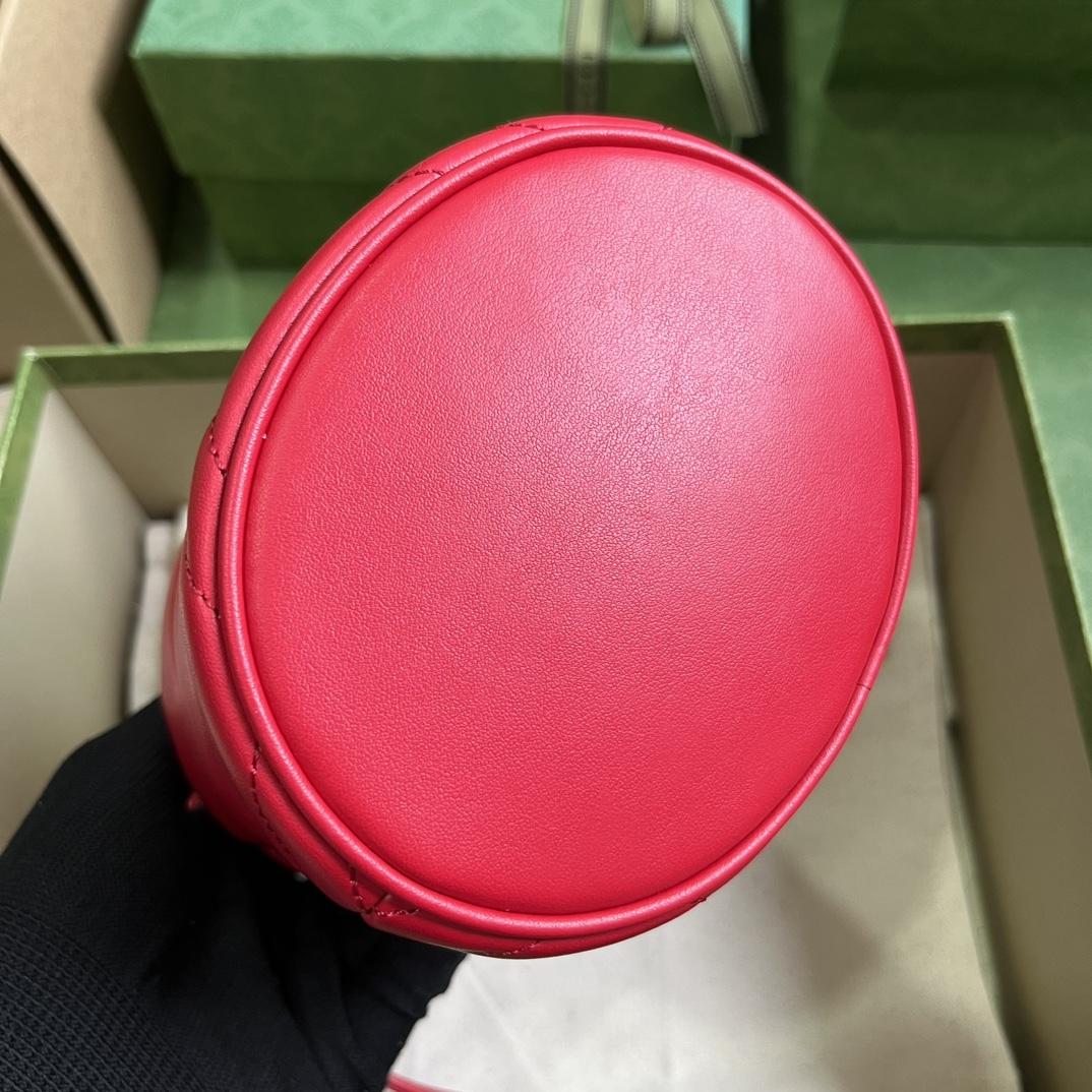 Gucci GG Marmont Matelassé Mini Bucket Bag  (19-17-13cm) - DopestKickz