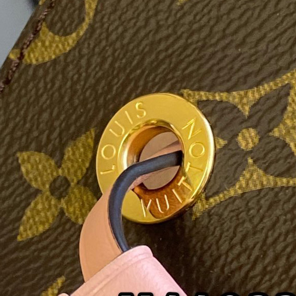 Louis Vuitton Néonoé (26 x 26 x 17.5cm) M44022 - DopestKickz