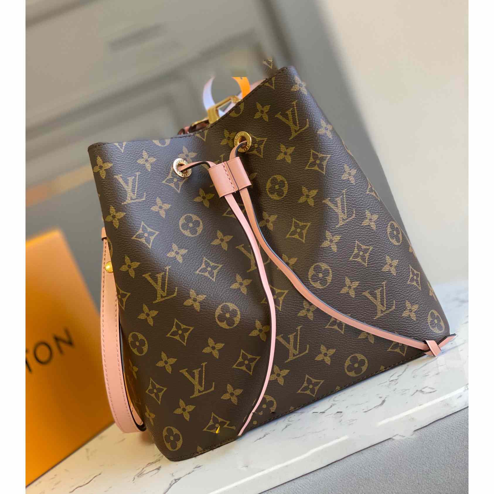 Louis Vuitton Néonoé (26 x 26 x 17.5cm) M44022 - DopestKickz