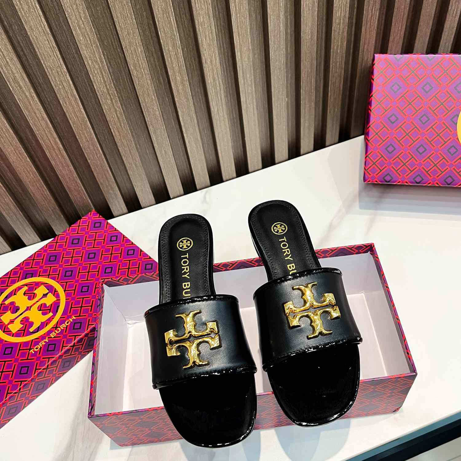 Tory Burch Eleanor Slide - DopestKickz