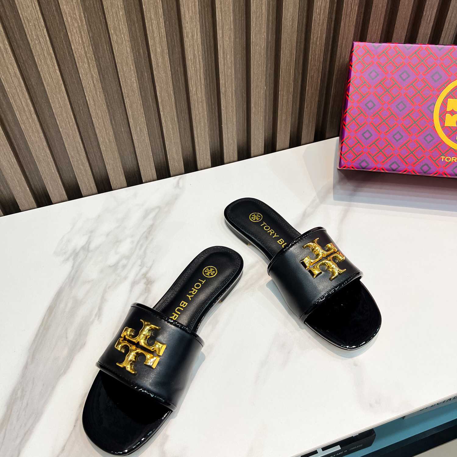 Tory Burch Eleanor Slide - DopestKickz