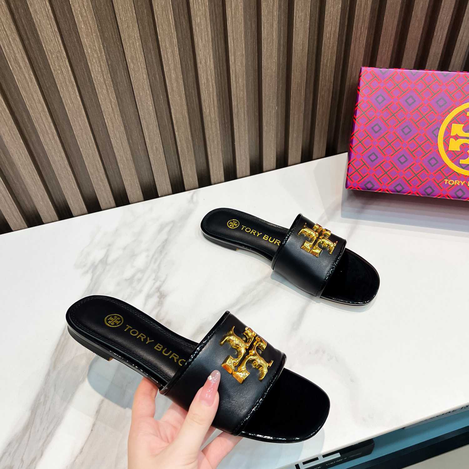 Tory Burch Eleanor Slide - DopestKickz