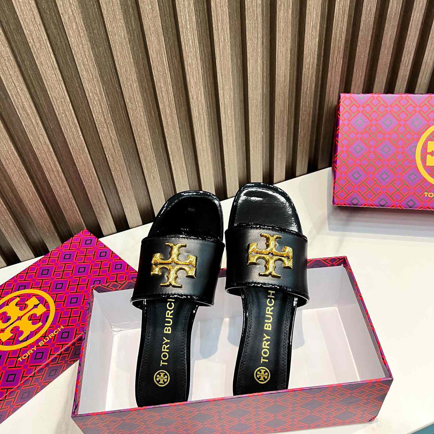Tory Burch Eleanor Slide - DopestKickz