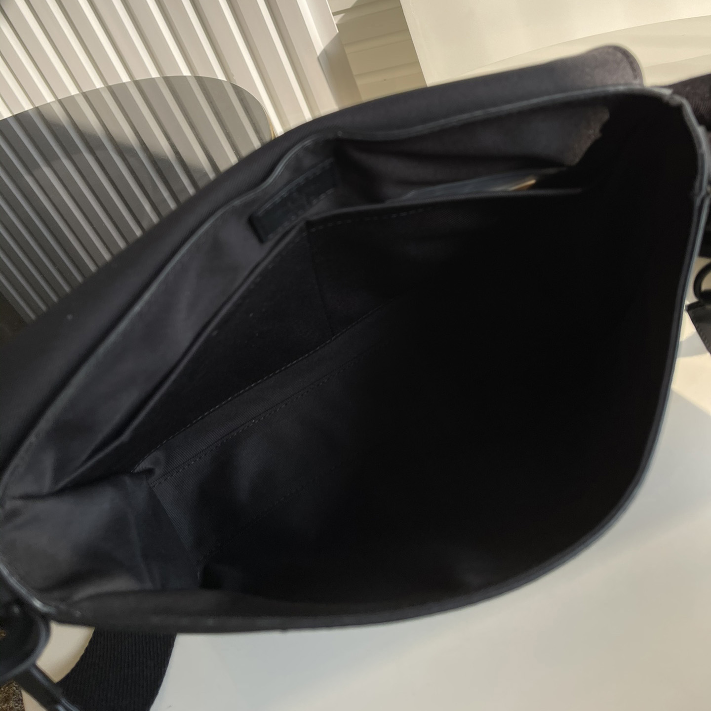 Louis Vuitton Takeoff Messenger(30.5x24x10cm)   M57080 - DopestKickz