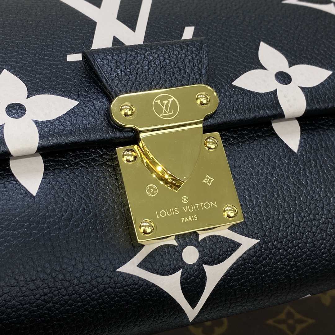 Louis Vuitton Favorite(24 x 14 x 9cm)    M45859 - DopestKickz