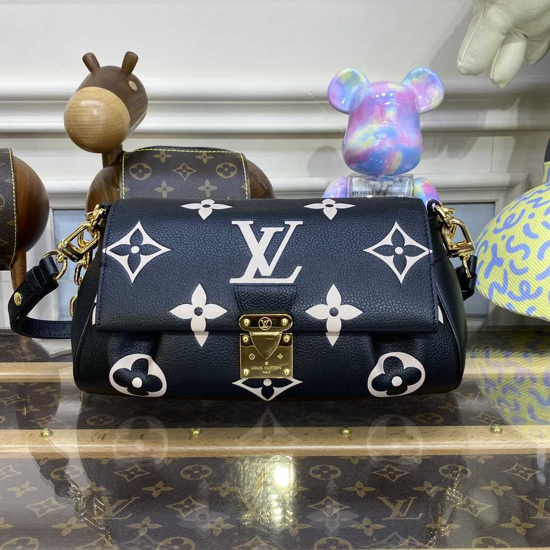 Louis Vuitton Favorite(24 x 14 x 9cm)    M45859 - DopestKickz