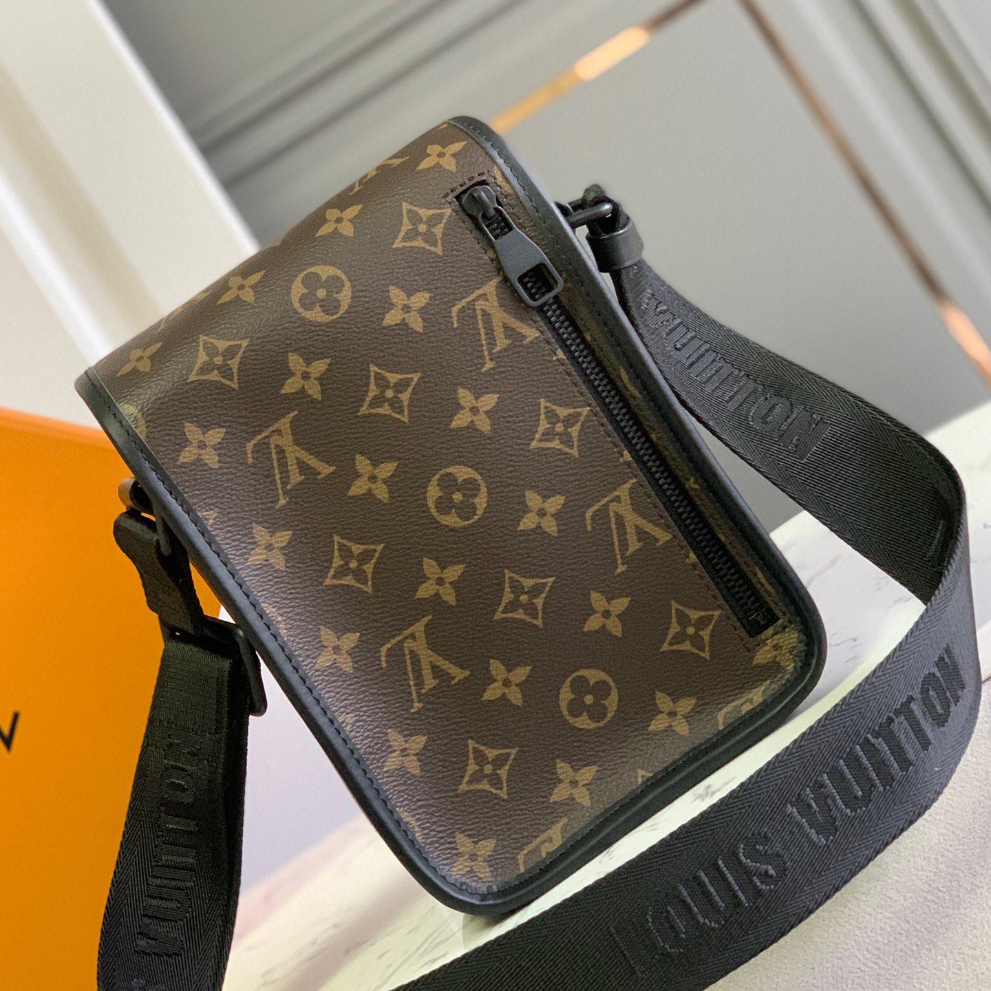 Louis VuittonArchy Messenger PM(16x22x7CM)   M46442 - DopestKickz