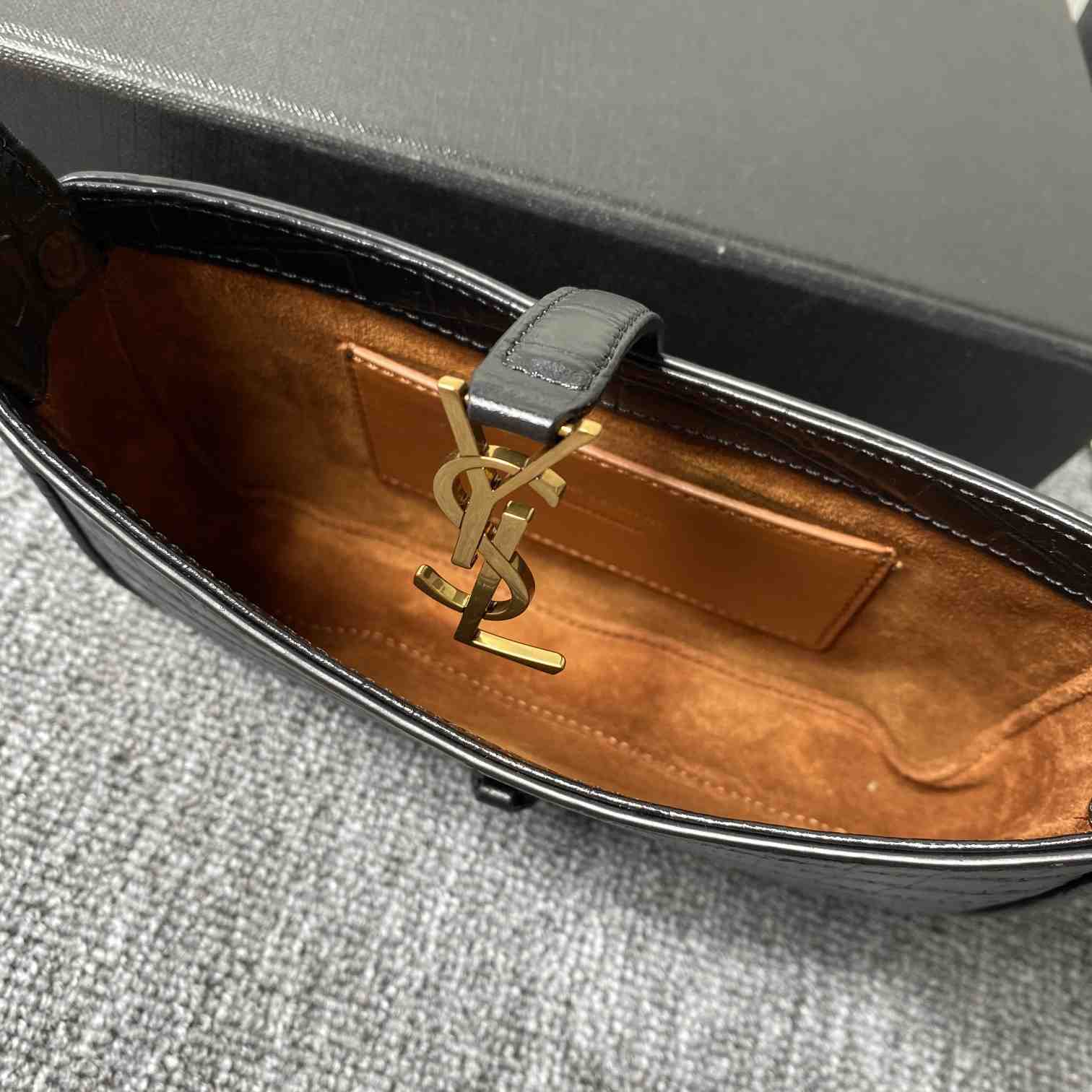 Saint Laurent 5A7 Crocodile-embossed Shoulder Bag(19x12.5x4.5) - DopestKickz