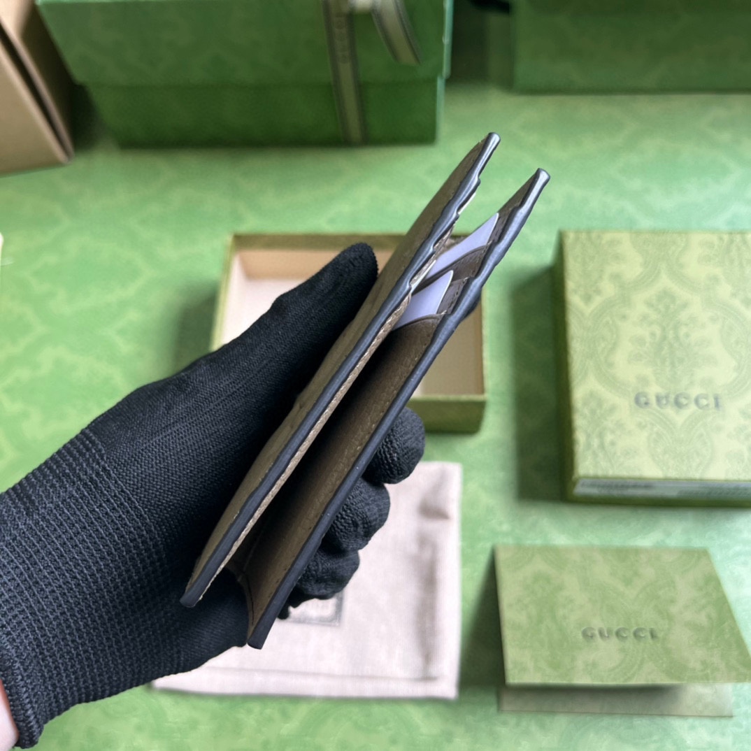 Gucci Jumbo GG Card Case - DopestKickz