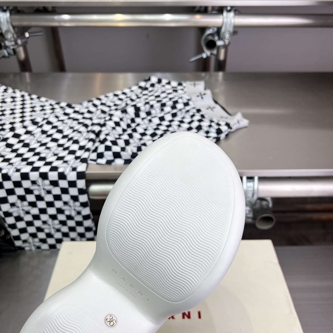 Marni Green Leather Criss-cross Aras 23 Sandal - DopestKickz