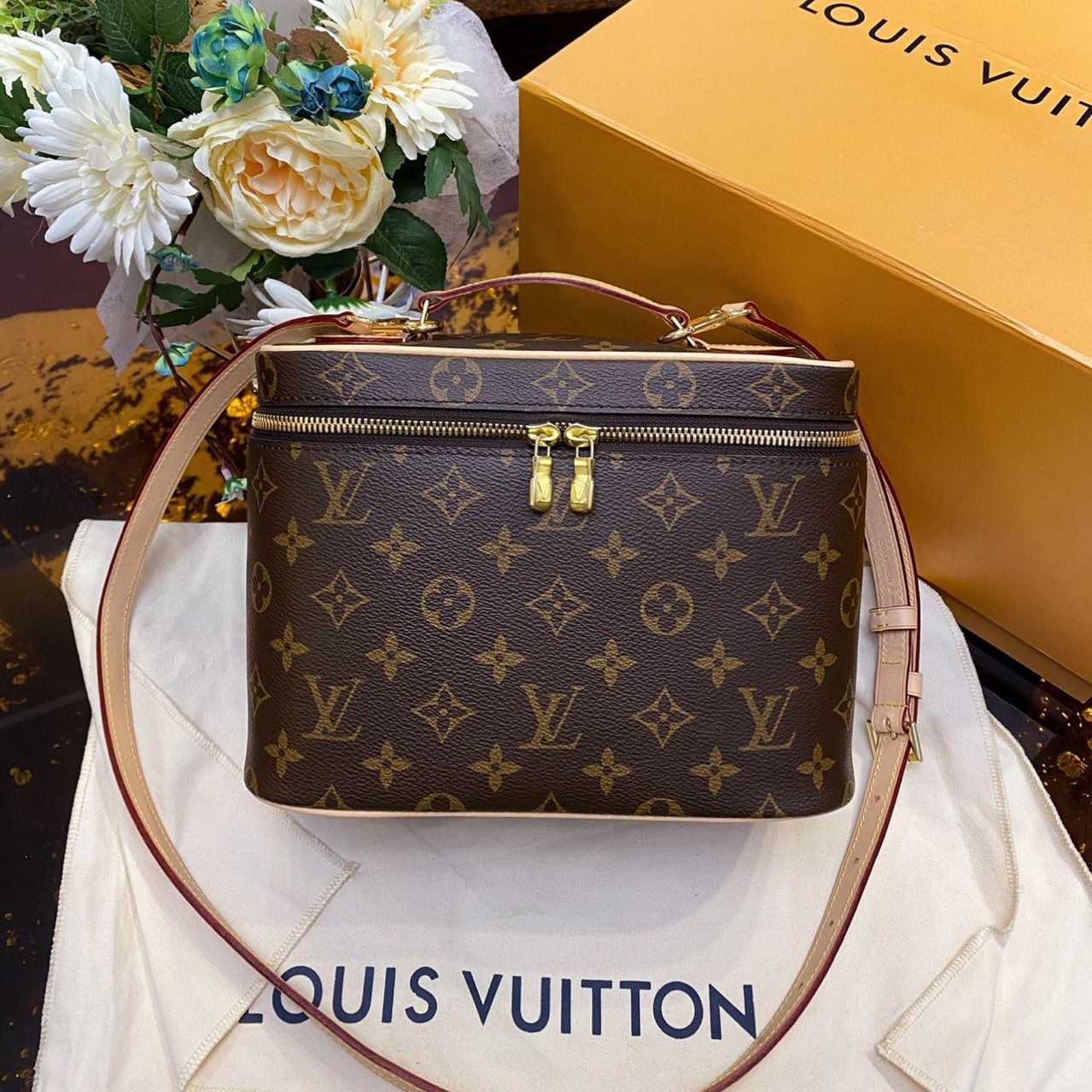 Louis Vuitton Nice BB Toiletry Pouch(24-14-17cm)  M42265 - DopestKickz