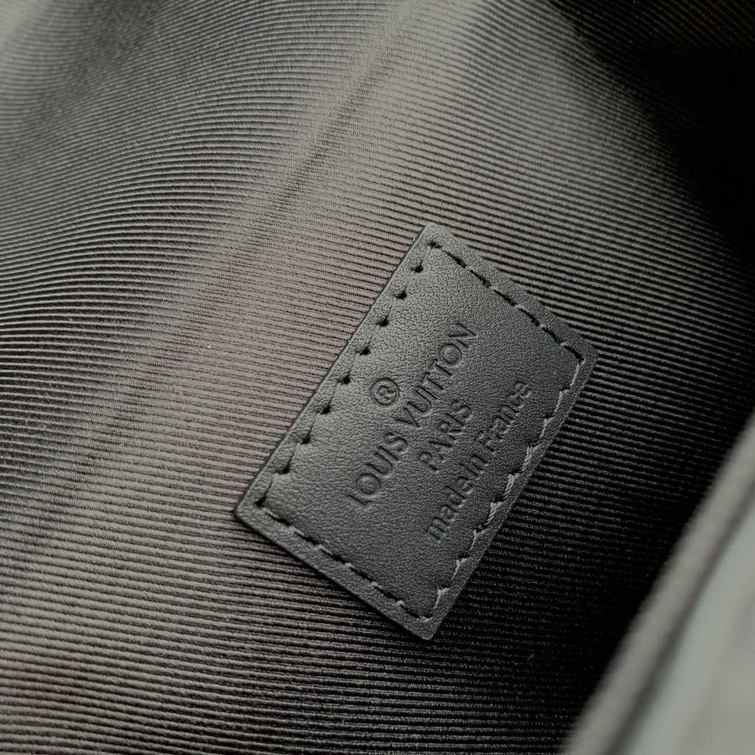 Louis VuittonVertical Trunk Wearable Wallet (10.7x17.5x6.8cm) M82070 - DopestKickz