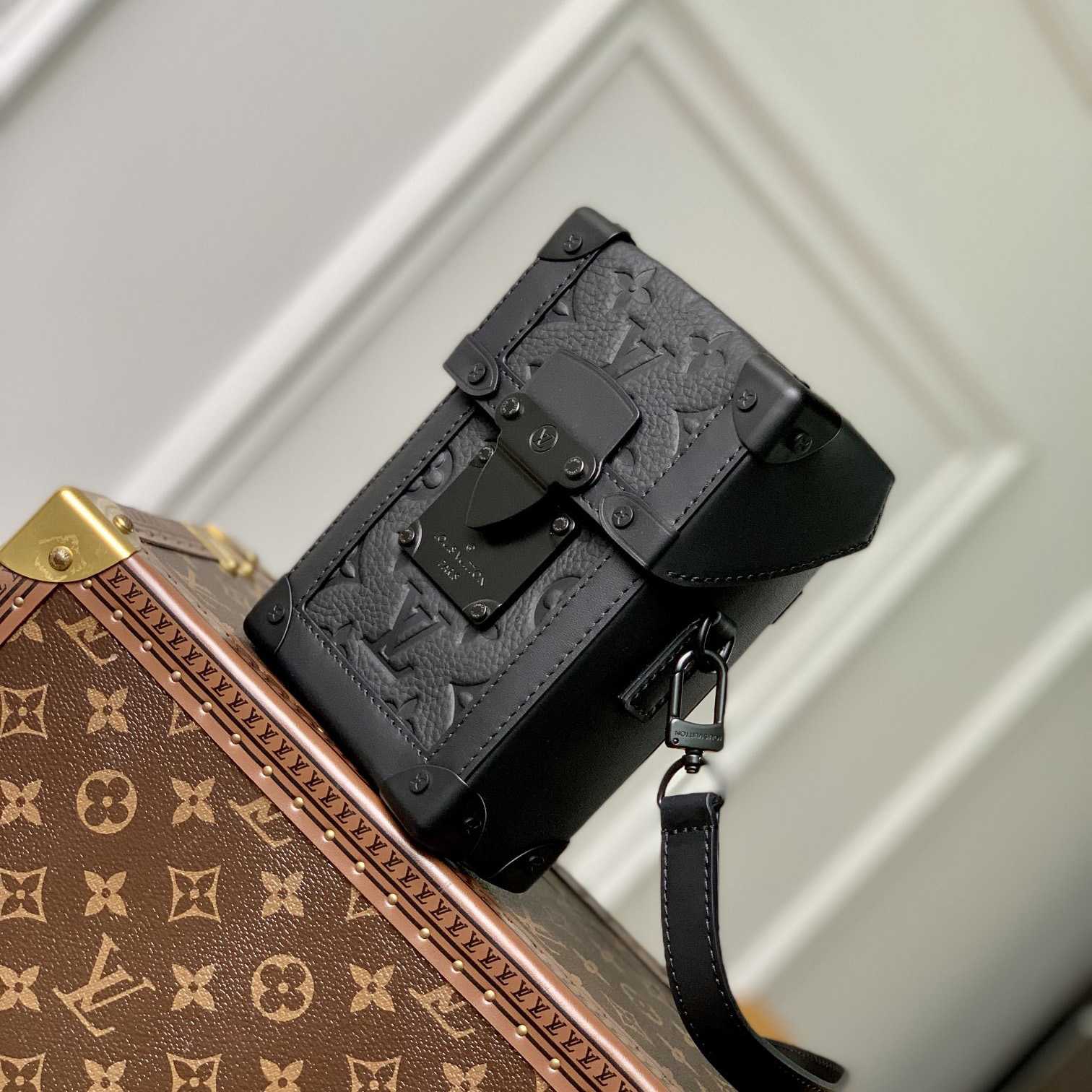 Louis VuittonVertical Trunk Wearable Wallet (10.7x17.5x6.8cm) M82070 - DopestKickz