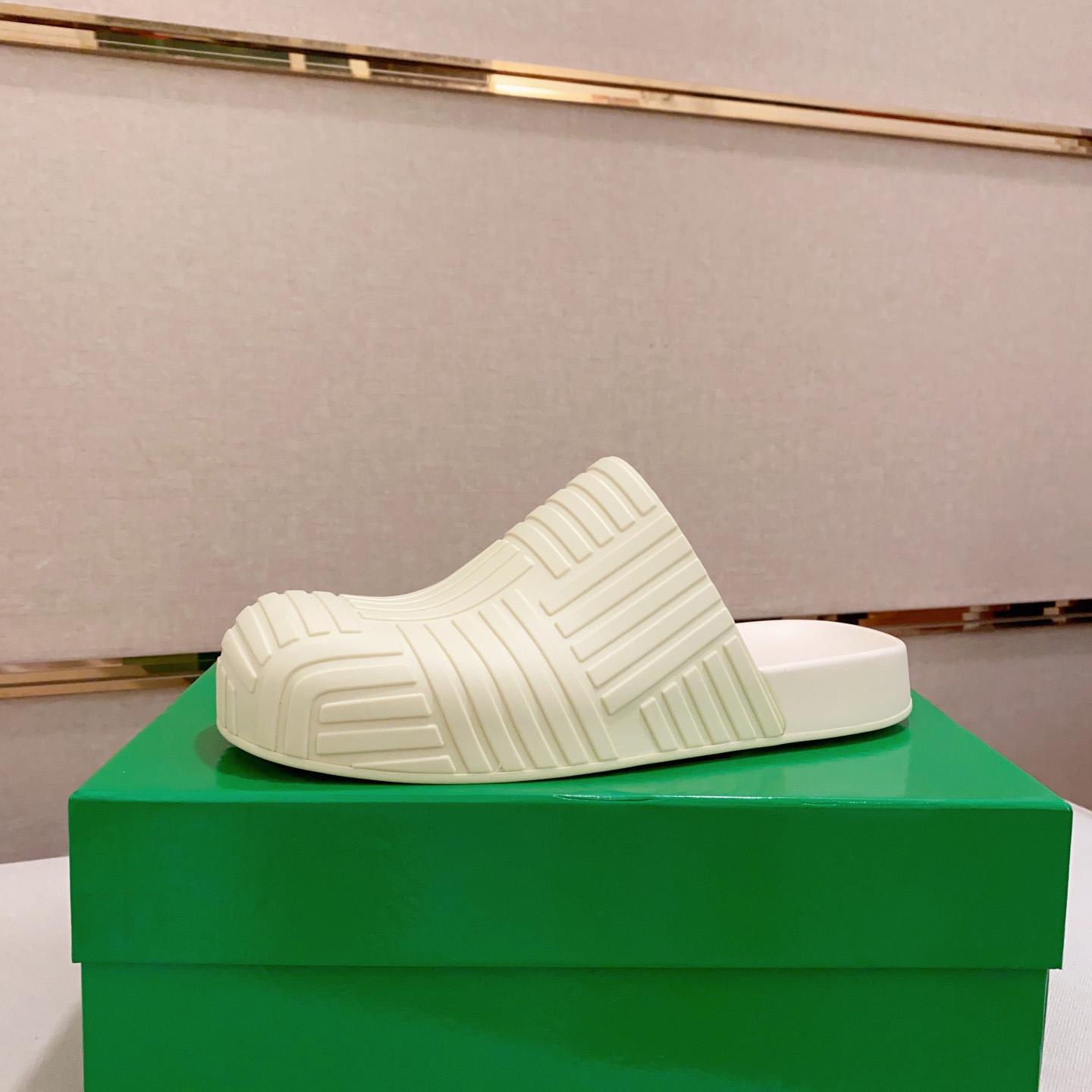 Bottega Veneta Rubber Clogs - DopestKickz