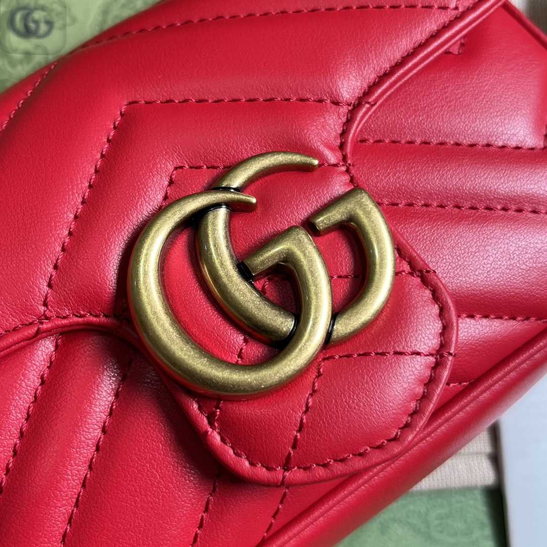 Gucci GG Marmont Matelassé Super Mini Bag (16.5-10-4.5cm) - DopestKickz