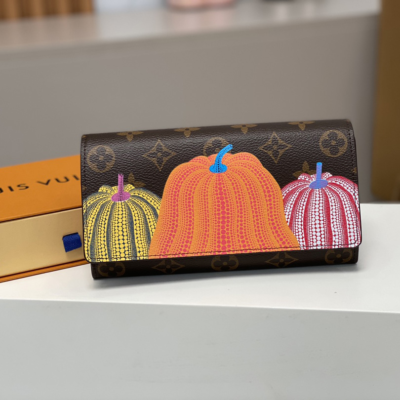 Louis Vuitton LV x YK Sarah Wallet (19 x 10.5 x 2 cm)    M82114 - DopestKickz