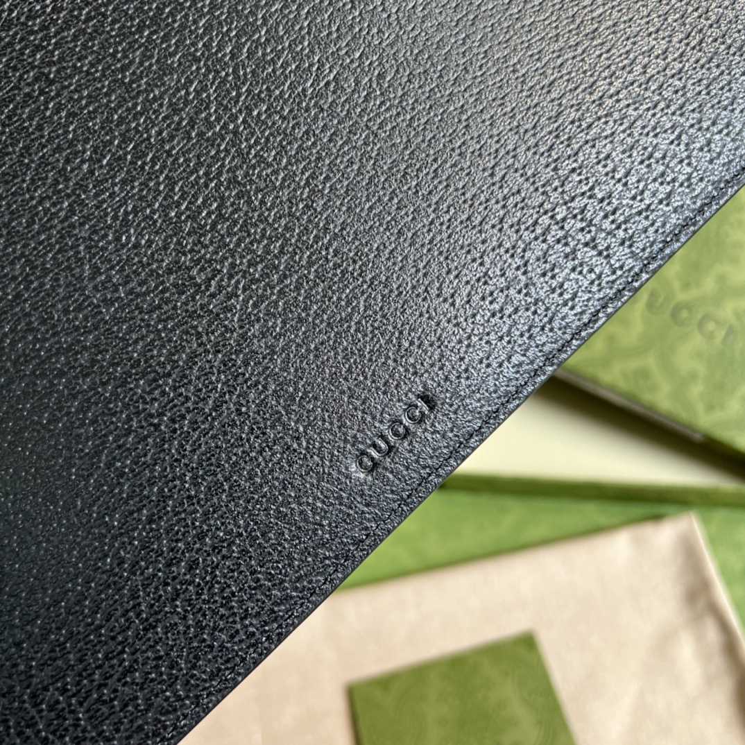 Gucci GG Marmont Pouch(30.5*21*1.5cm) - DopestKickz