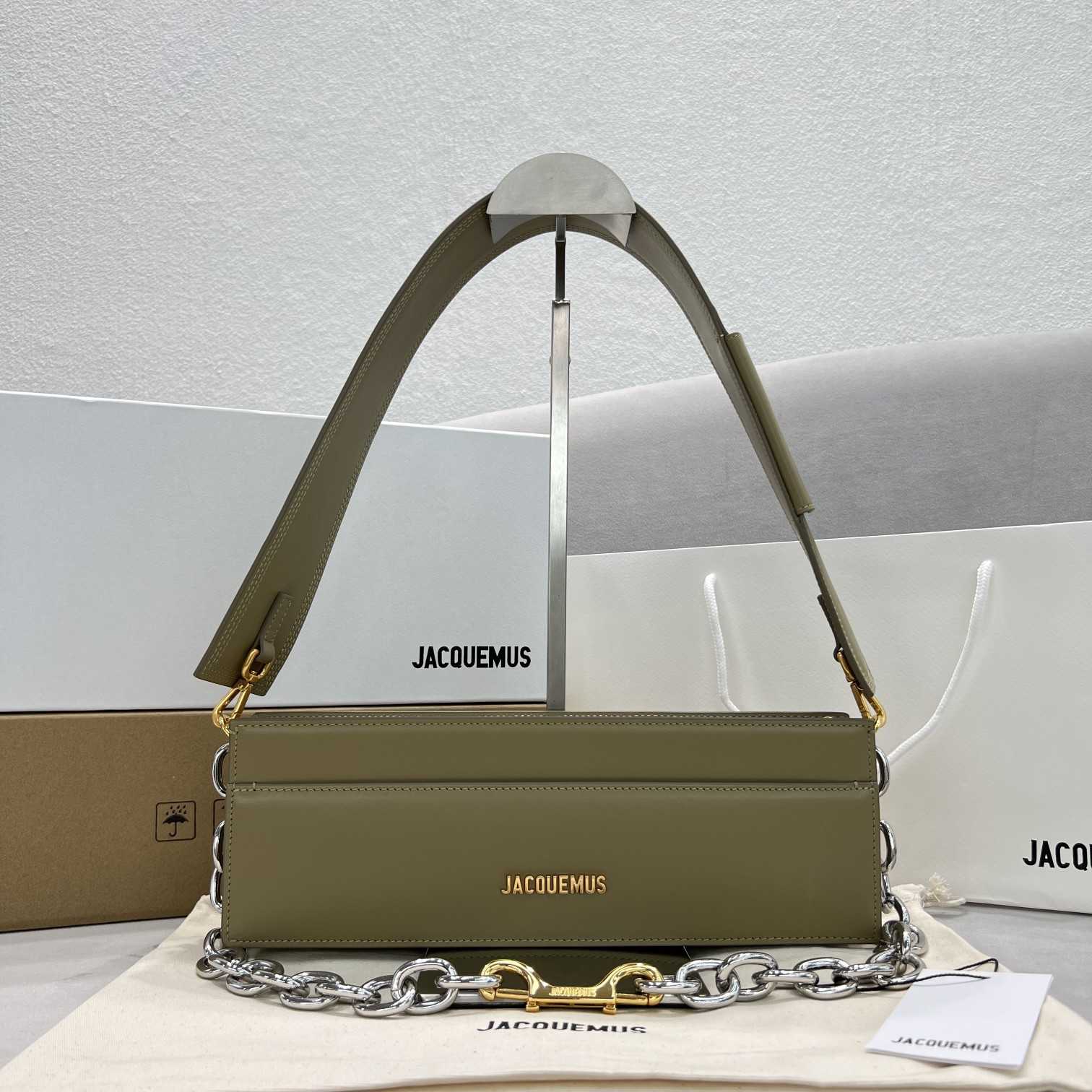 Jacquemus Le Ciuciu Leather Shoulder Bag (30x10.5x4.5cm) - DopestKickz