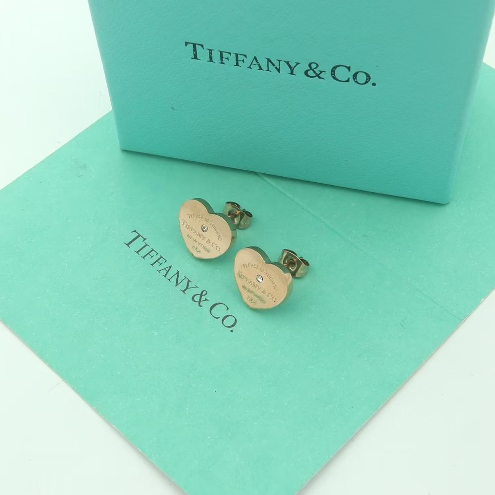 Tiffany&CO Heart Tag Earrings - DopestKickz