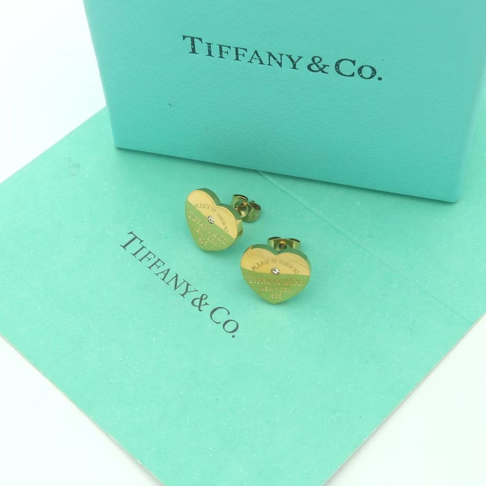 Tiffany&CO Heart Tag Earrings - DopestKickz