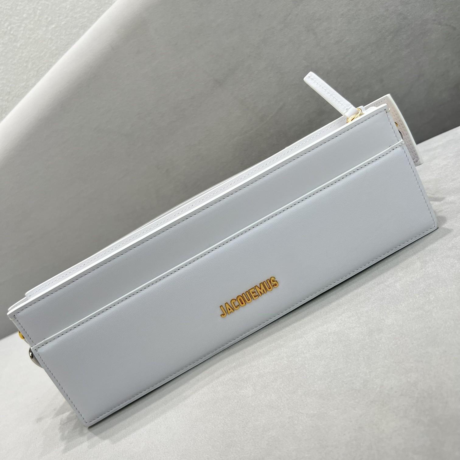 Jacquemus Le Ciuciu Leather Shoulder Bag (30x10.5x4.5cm) - DopestKickz