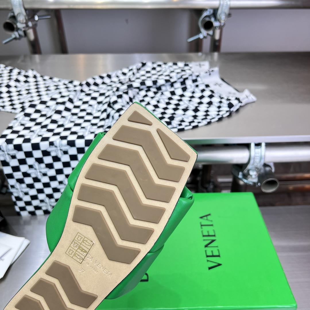 Bottega Veneta Patch Flat Mule - DopestKickz