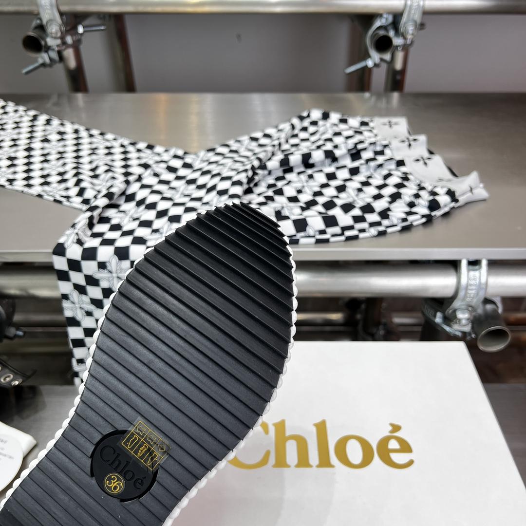 Chloe Nama Sneaker - DopestKickz