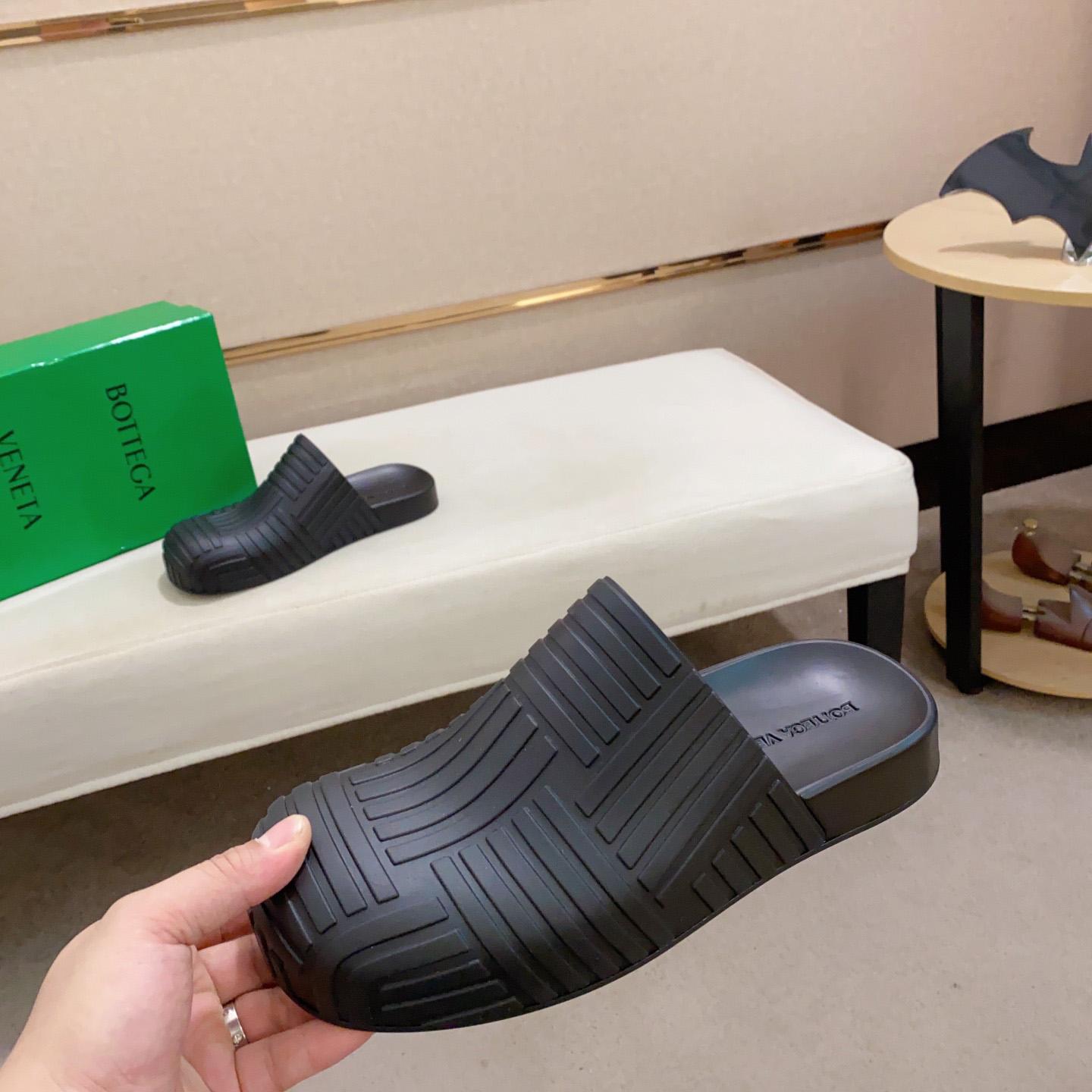 Bottega Veneta Rubber Clogs - DopestKickz