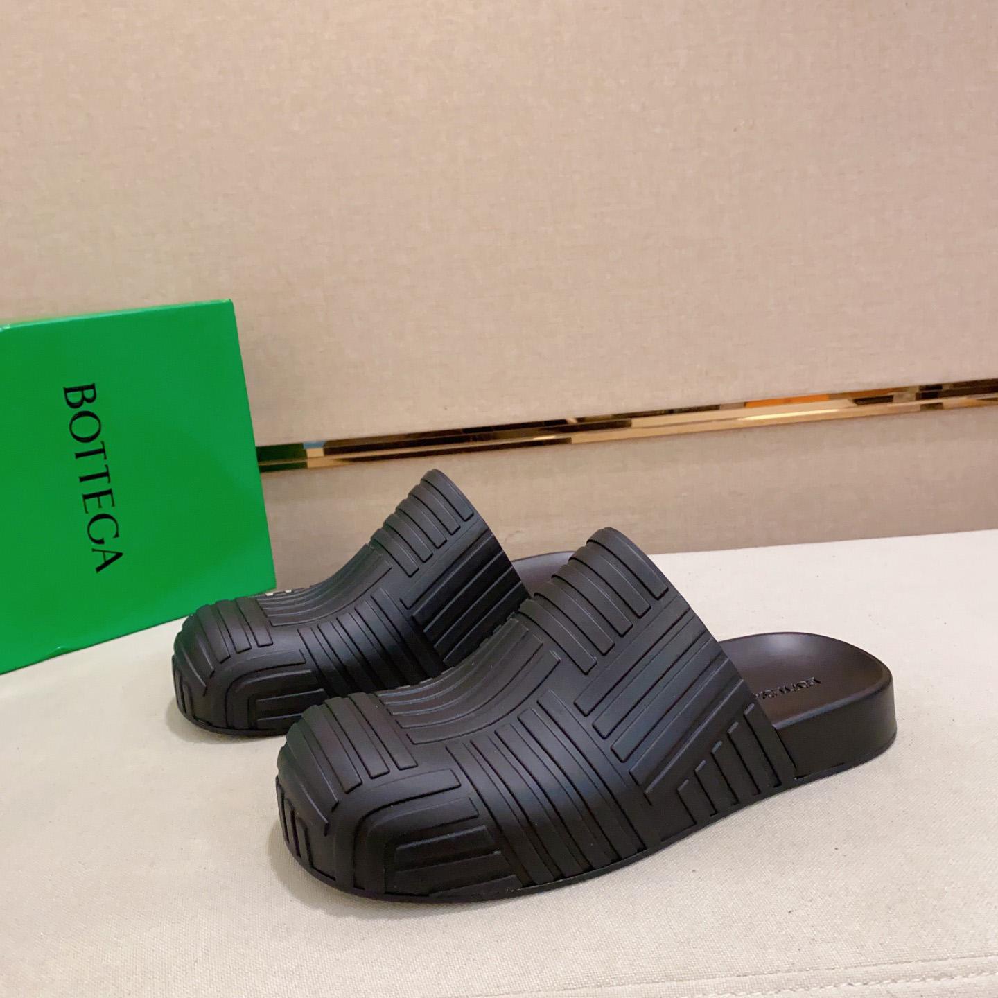 Bottega Veneta Rubber Clogs - DopestKickz
