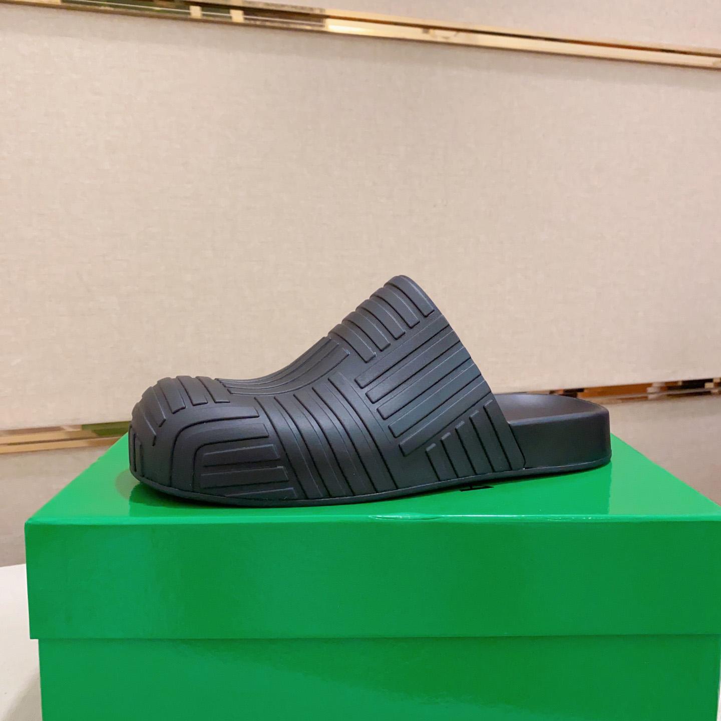 Bottega Veneta Rubber Clogs - DopestKickz