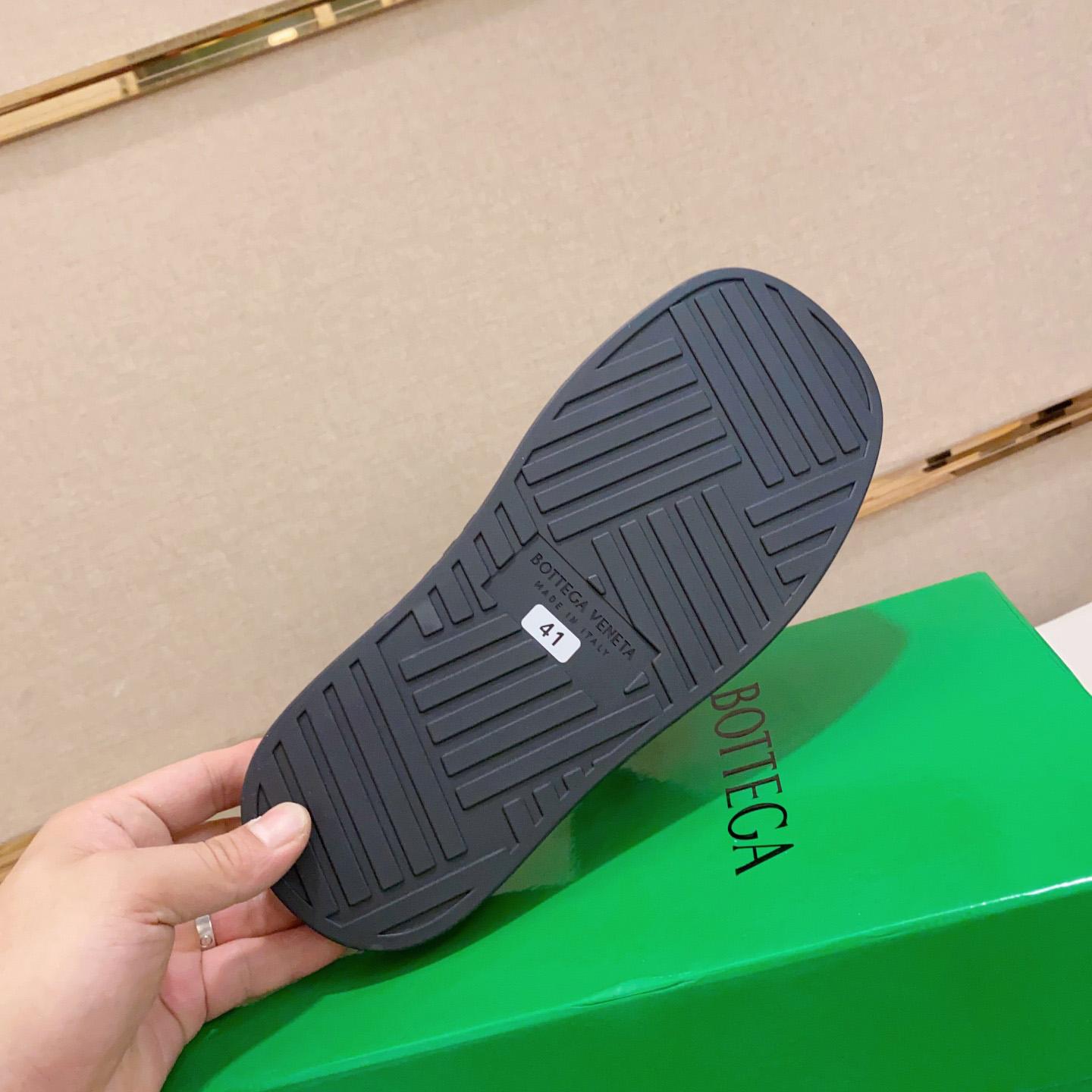 Bottega Veneta Rubber Clogs - DopestKickz