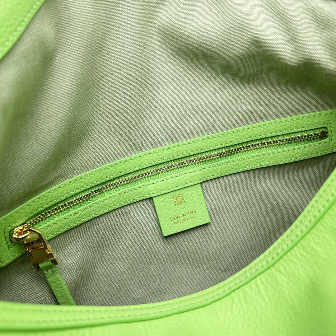 Givenchy Medium Voyou Bag In Leather(32-37-6.5cm) - DopestKickz