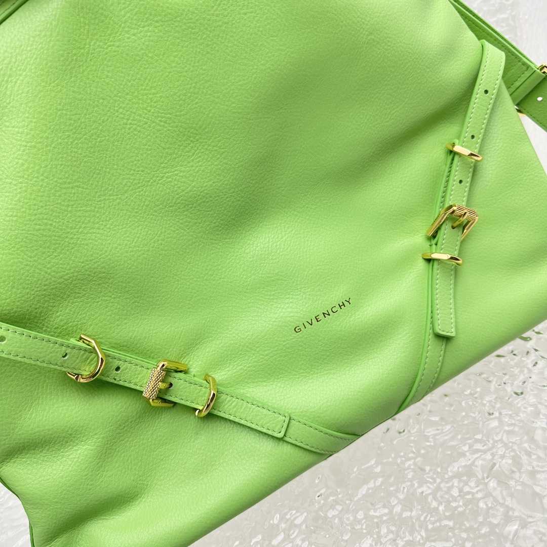 Givenchy Medium Voyou Bag In Leather(32-37-6.5cm) - DopestKickz
