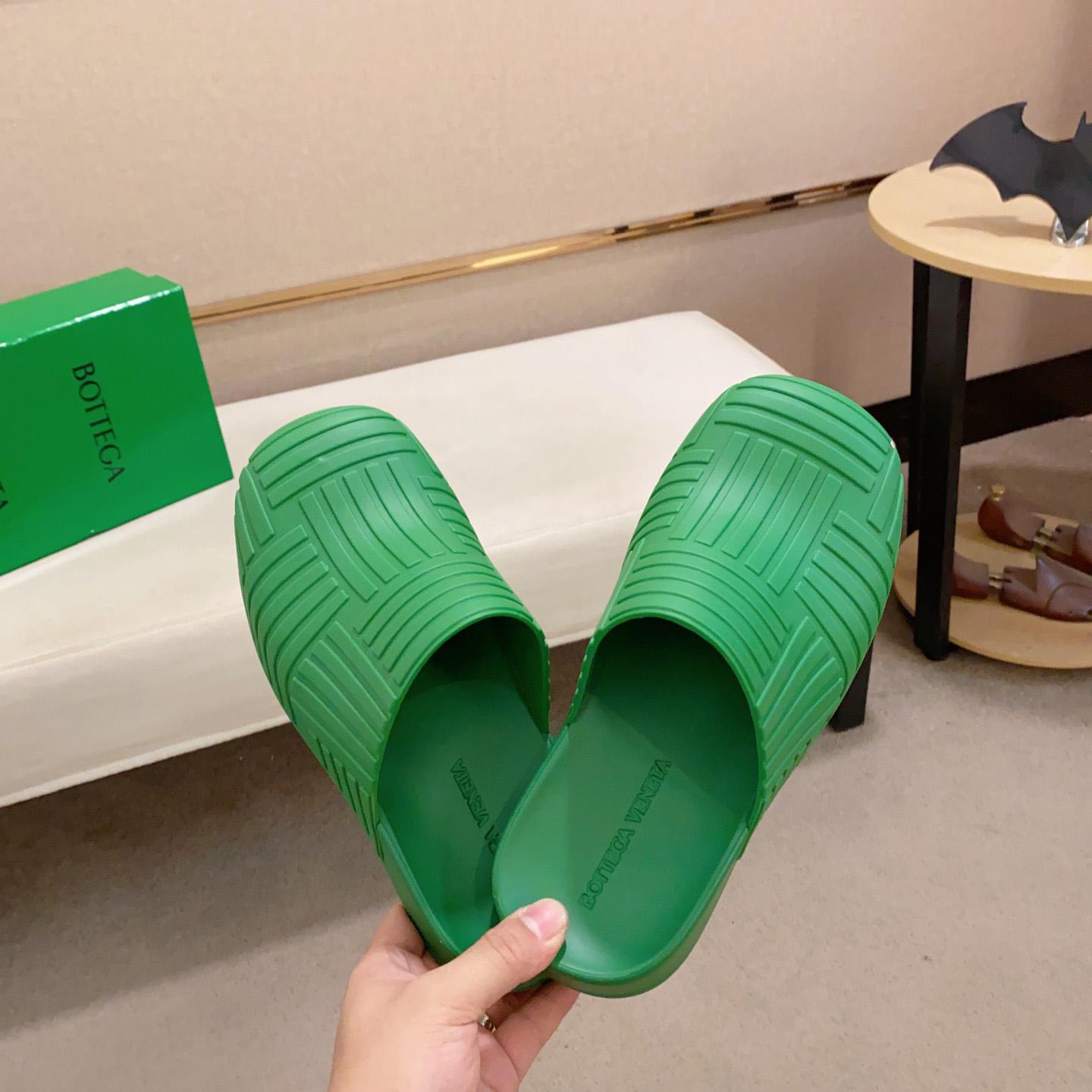 Bottega Veneta Rubber Clogs - DopestKickz