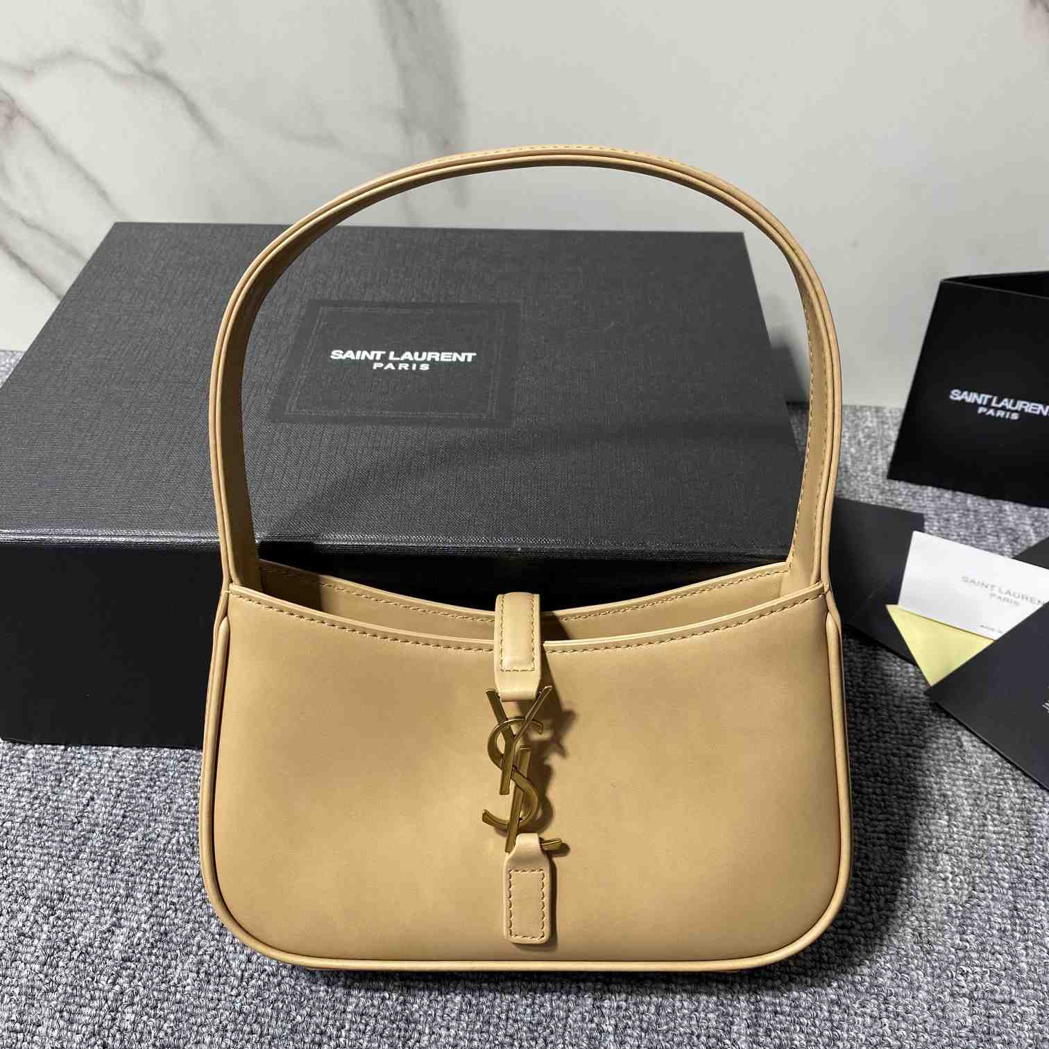 Saint Laurent Le 5 À 7 In Smooth Leather - DopestKickz