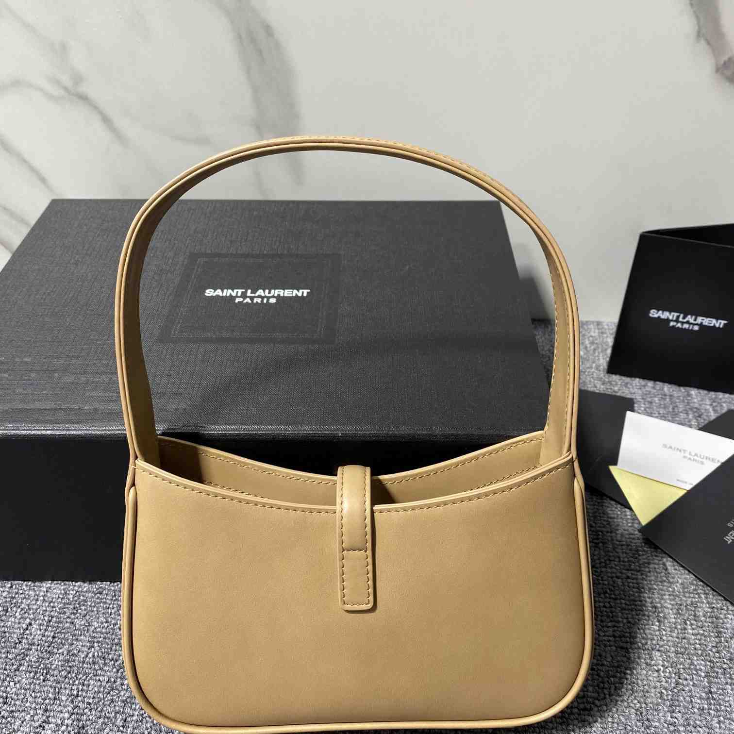 Saint Laurent Le 5 À 7 In Smooth Leather - DopestKickz