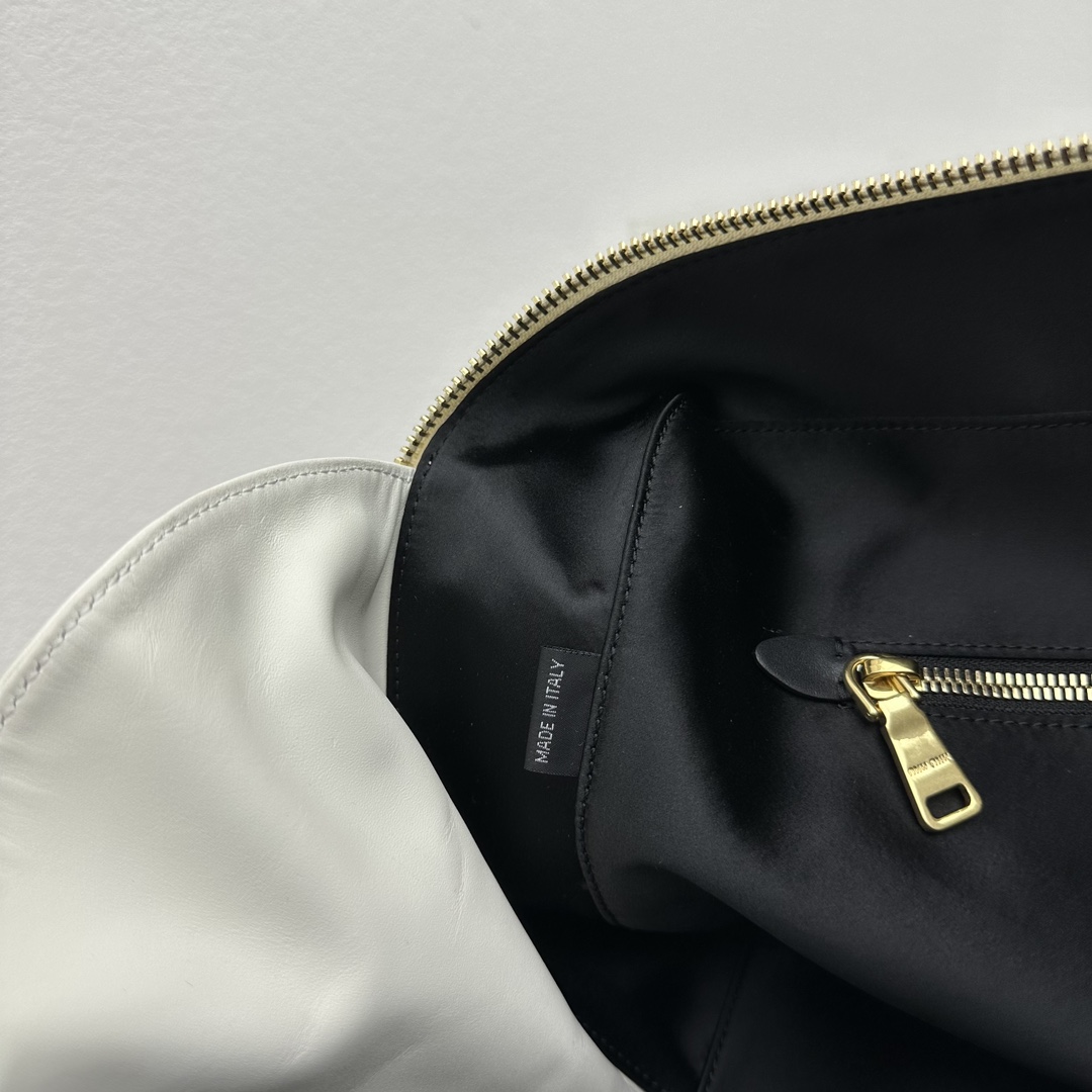 Miu Miu Leather Top-handle Bag - DopestKickz