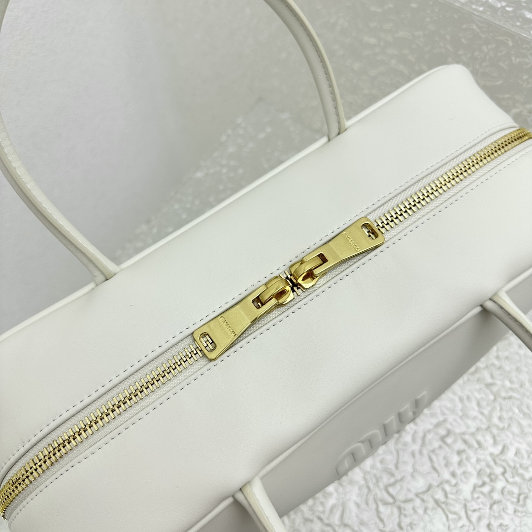 Miu Miu Leather Top-handle Bag - DopestKickz