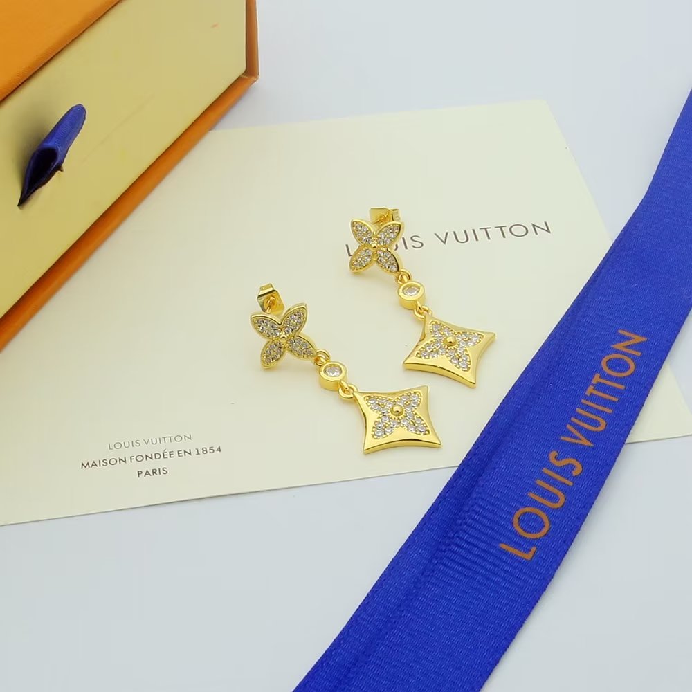 Louis Vuitton Color Blossom Long Earrings, White Gold And Diamonds   Q96501 - DopestKickz