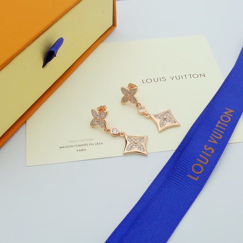 Louis Vuitton Color Blossom Long Earrings, White Gold And Diamonds   Q96501 - DopestKickz