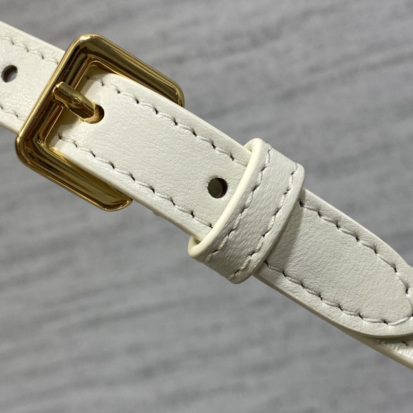 Dior CD Lounge Bag - DopestKickz