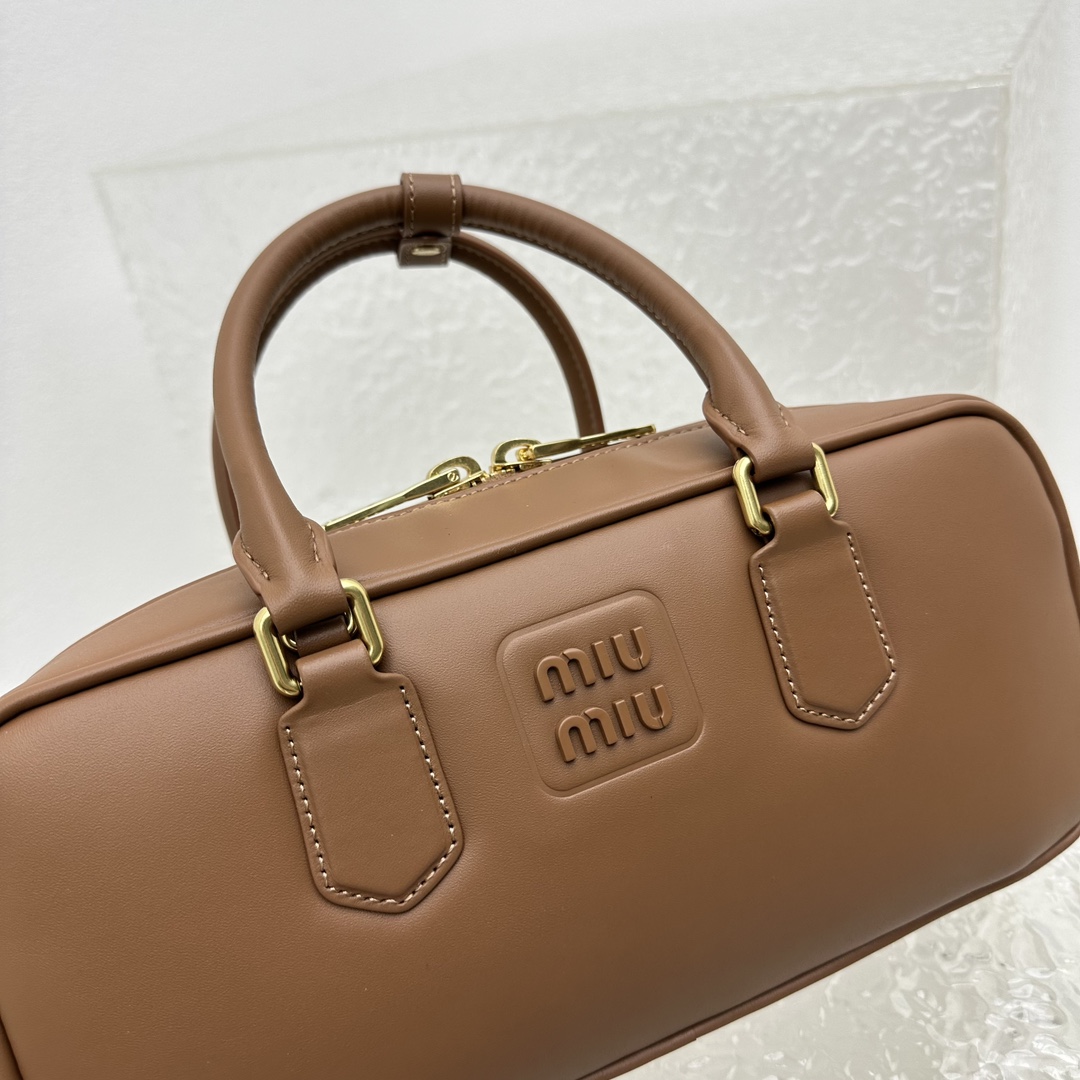 Miu Miu Arcadie leather bag - DopestKickz