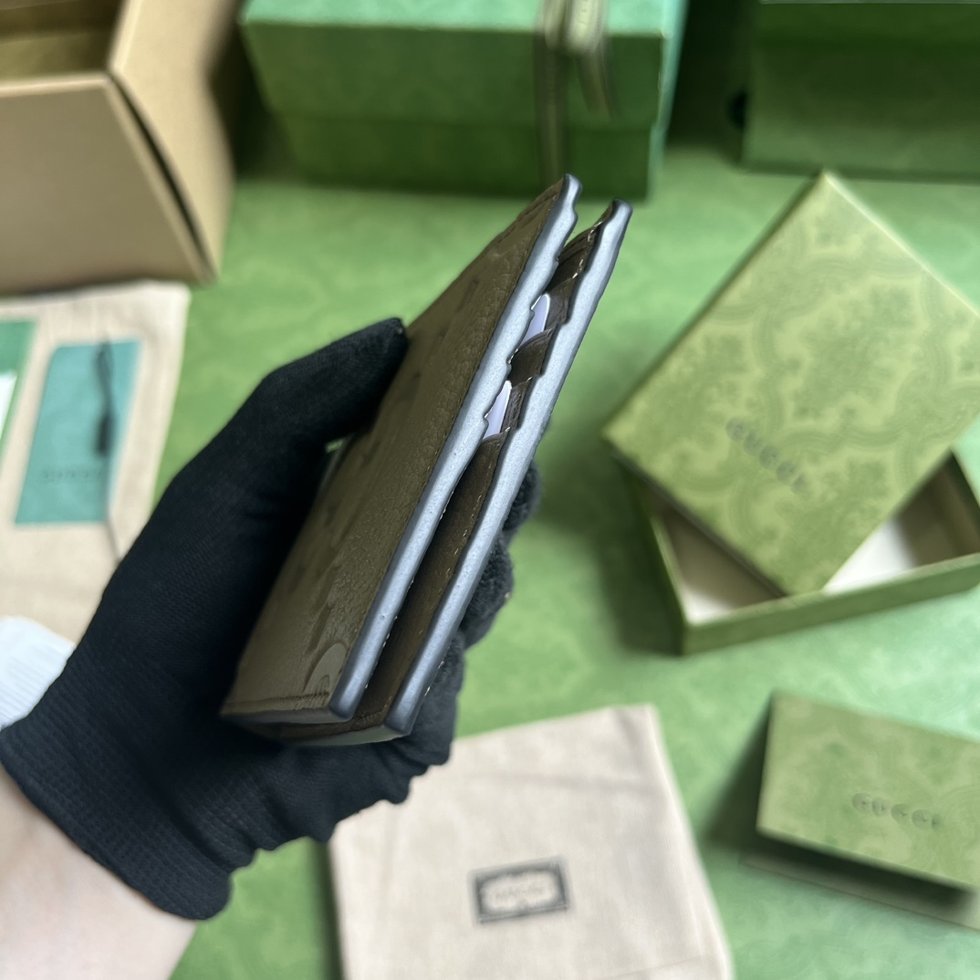 Gucci Jumbo GG Wallet - DopestKickz