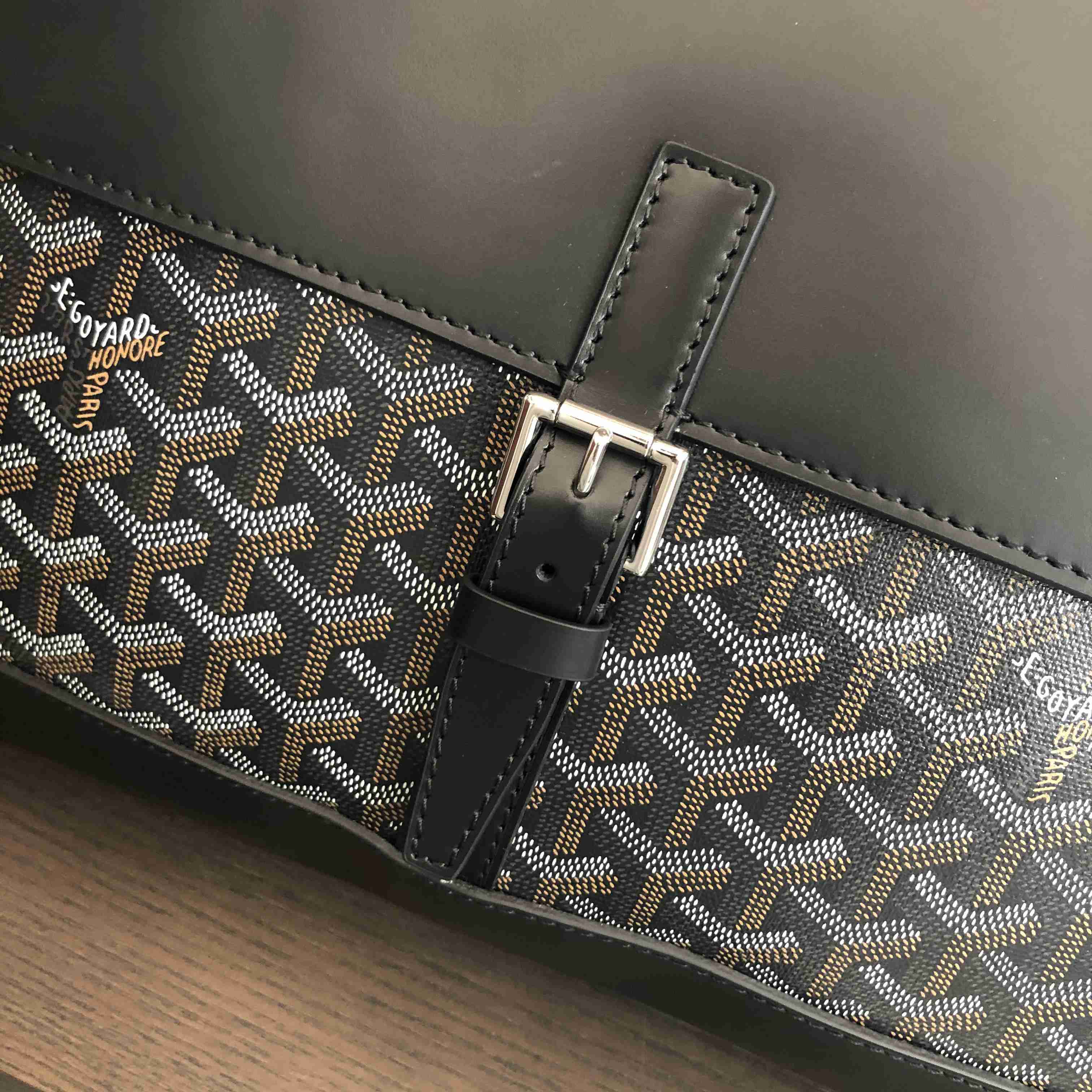 Goyard Citadin PM Messenger Bag  (38-26-8cm) - DopestKickz