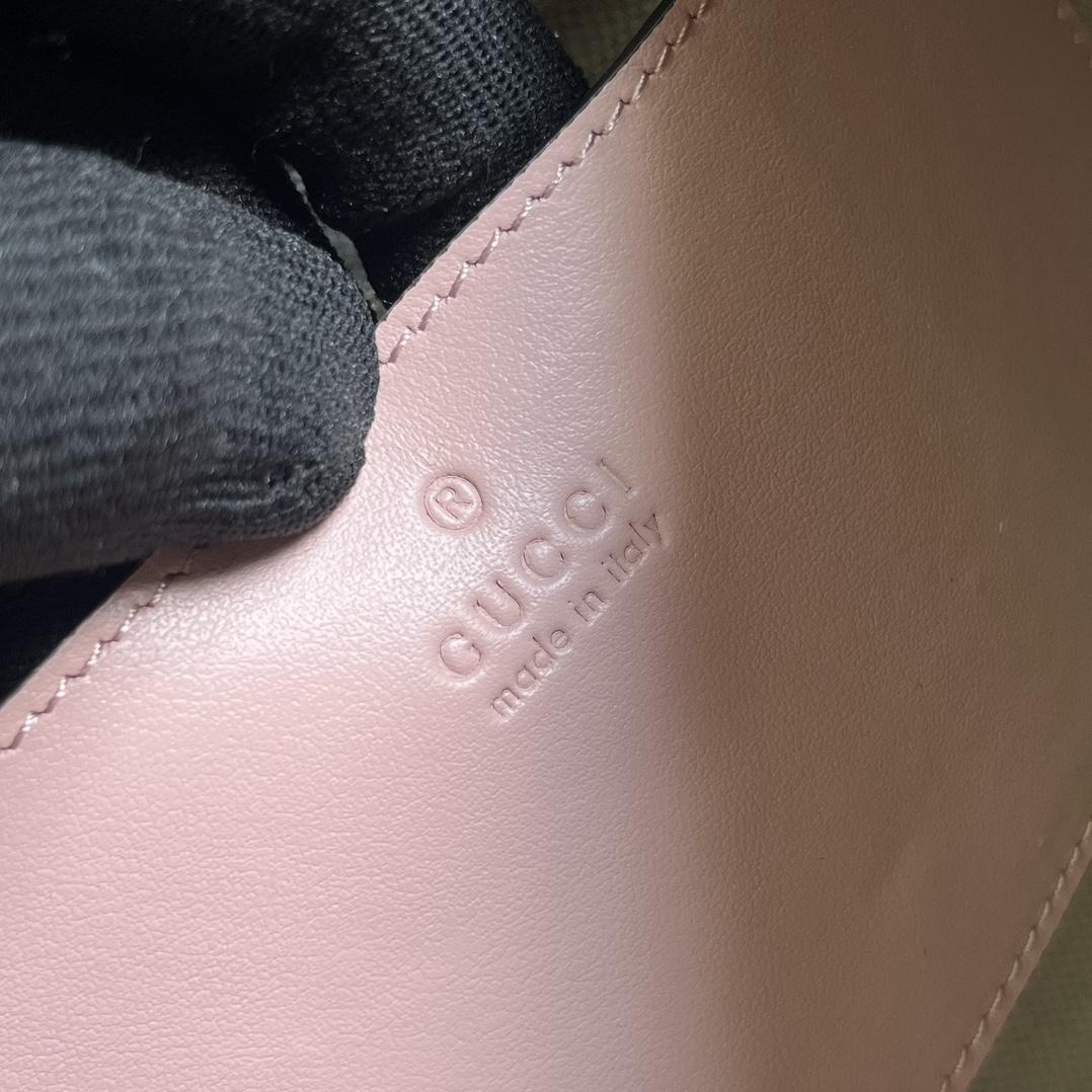 Gucci GG Matelasse Small Shoulder Bag(27x 18x 7cm) - DopestKickz