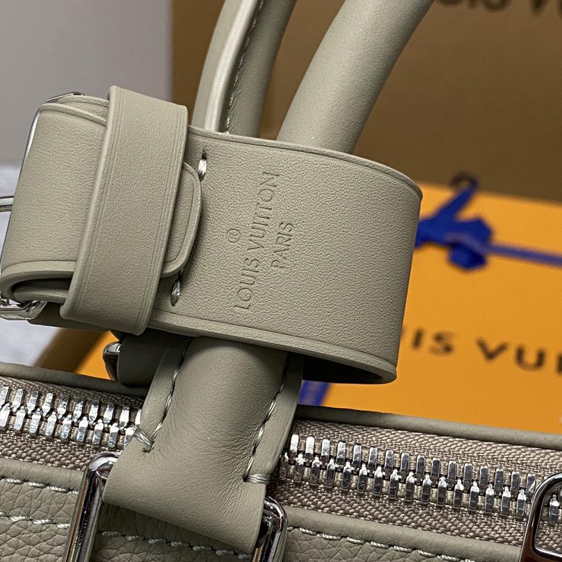 Louis Vuitton Keepall Bandoulière 50   (50 x 29 x 23 cm) M22609 - DopestKickz