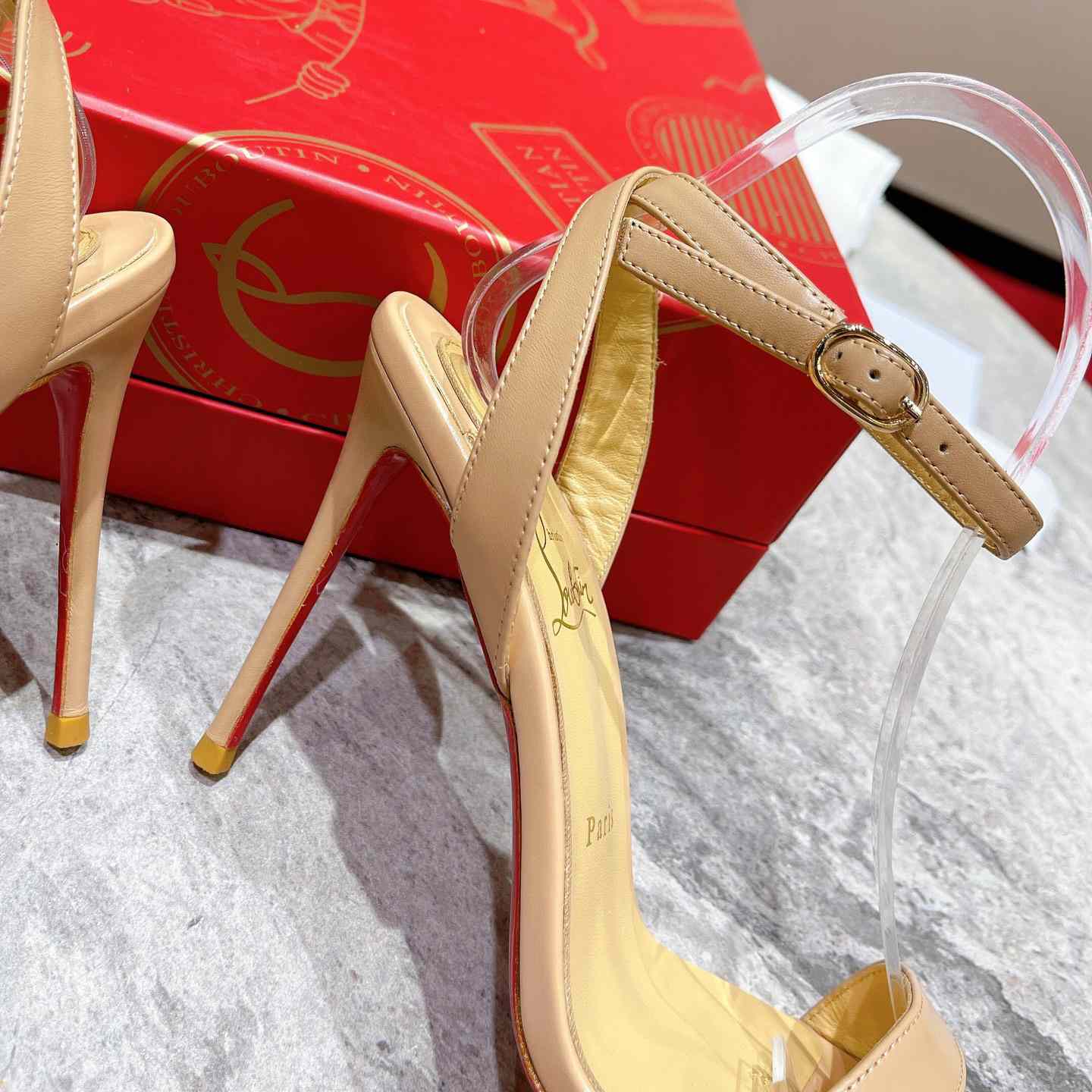 Christian Louboutin Loubi Queen Sandals - Nappa leather - Nude - DopestKickz