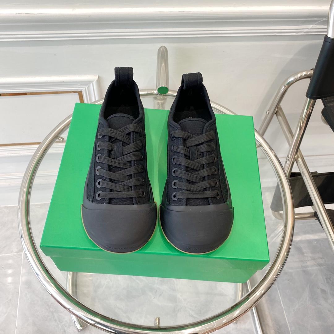 Bottega Veneta Vulcan Sneaker - DopestKickz