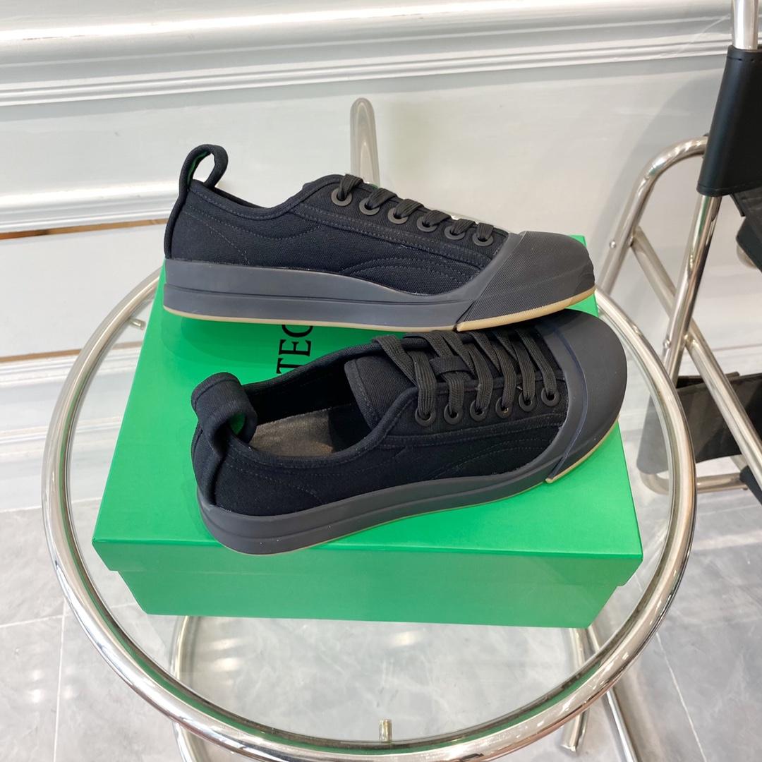 Bottega Veneta Vulcan Sneaker - DopestKickz