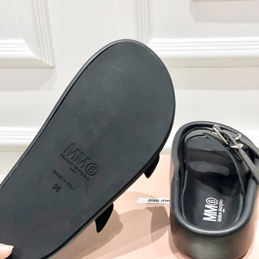 Maison Margiela MM6 Buckle-strap Leather Sandals - DopestKickz